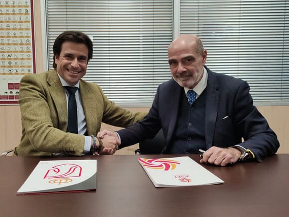 El Presidente de ANCCE, Jose Juan Morales y el Presidente de ASET, firman un acuerdo de colaboración para la difusión turística del SICAB